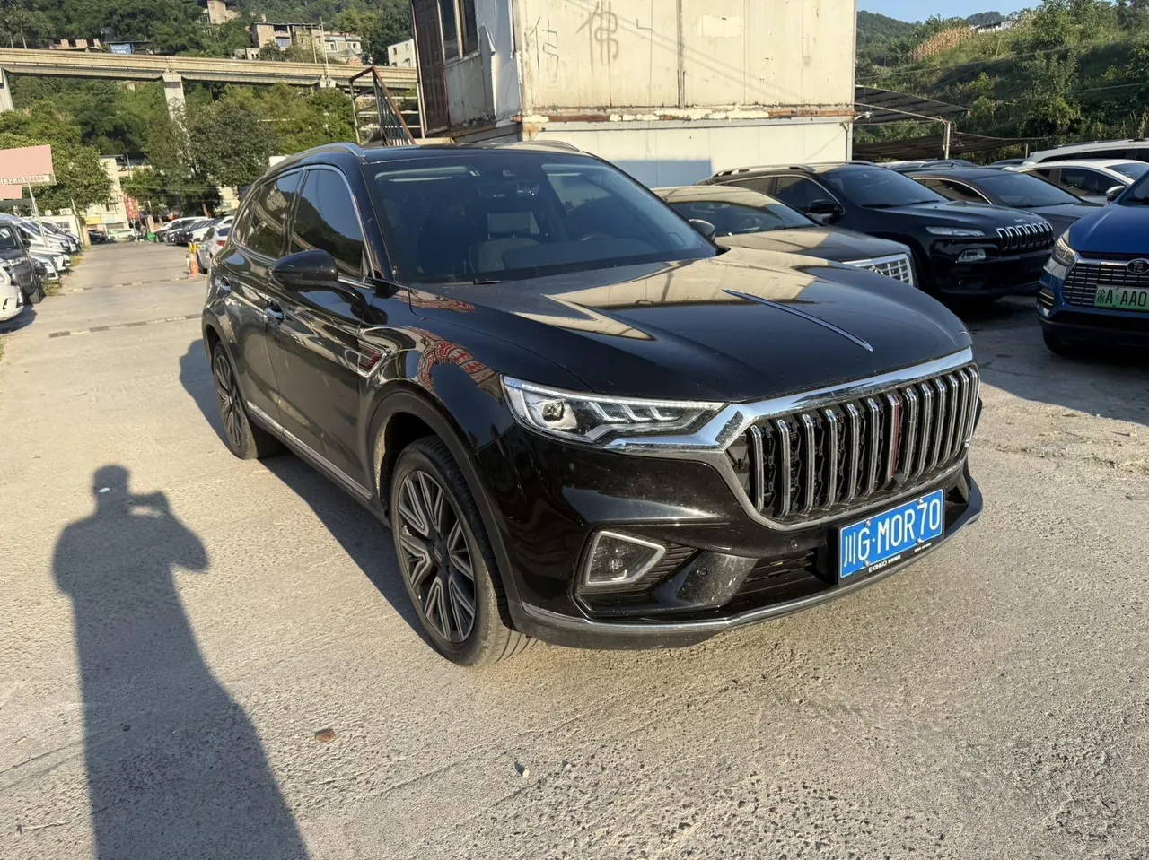 HongQi 2022 HS5 2.0T 4-wheel drive smart flag-sharing version automatic gear 2