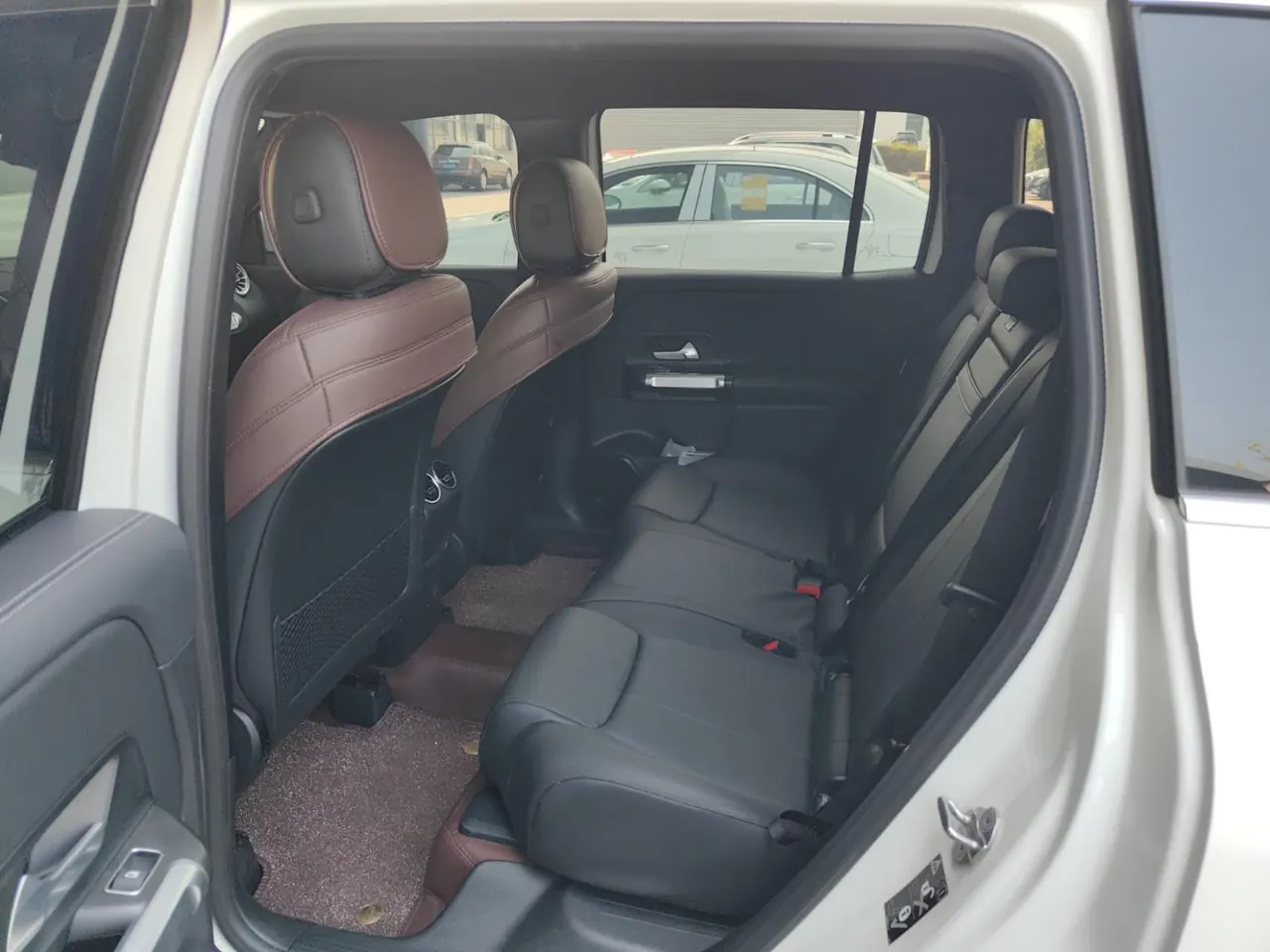 Mercedes Benz 2023 GLB 220 2.0T Dynamic Automatic 6