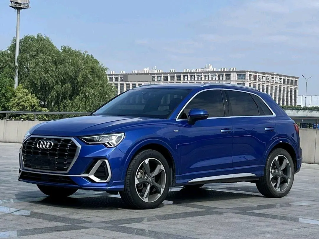 Audi 2020 Q3 2.0TFSI 40TFSI Fashion Dynamic Automatic - View 1