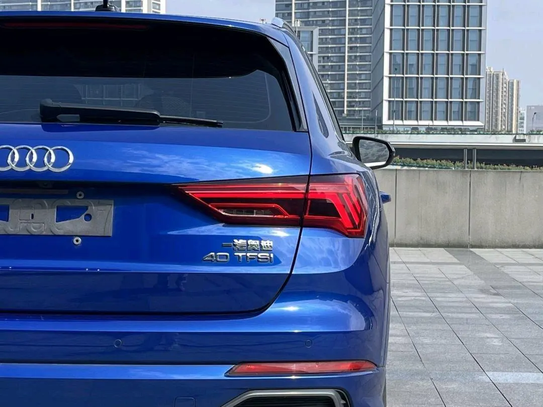 Audi 2020 Q3 2.0TFSI 40TFSI Fashion Dynamic Automatic 9