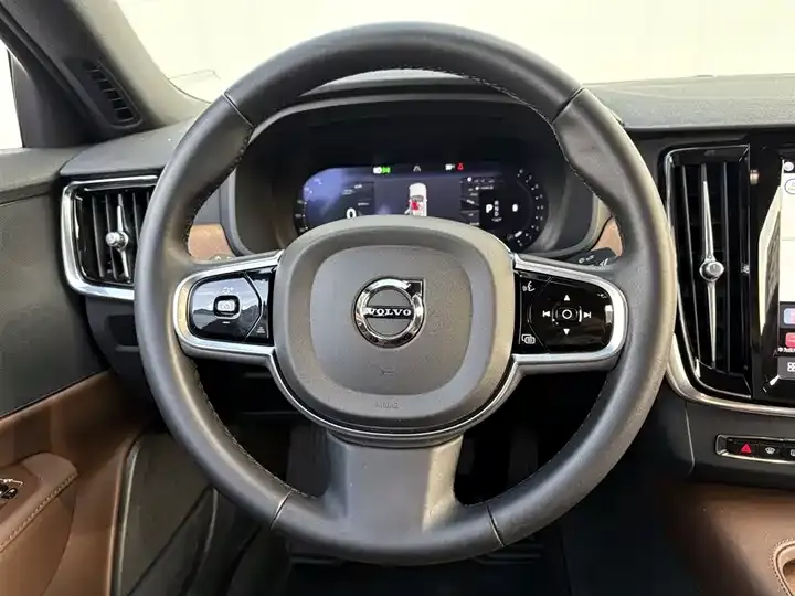 Volvo S90 2025 B5 Zhiyi Deluxe Edition 10