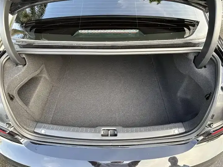 Volvo S90 2025 B5 Zhiyi Deluxe Edition 6