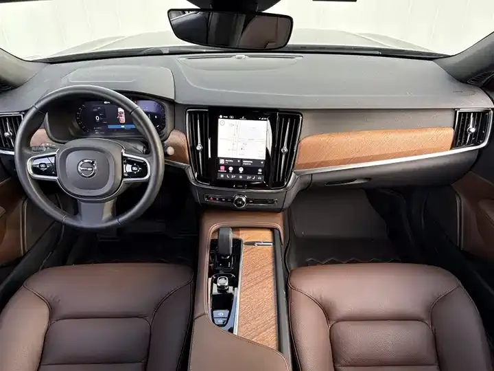 Volvo S90 2025 B5 Zhiyi Deluxe Edition 7
