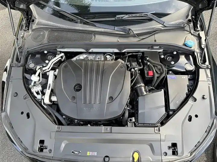 Volvo S90 2025 B5 Zhiyi Deluxe Edition 9