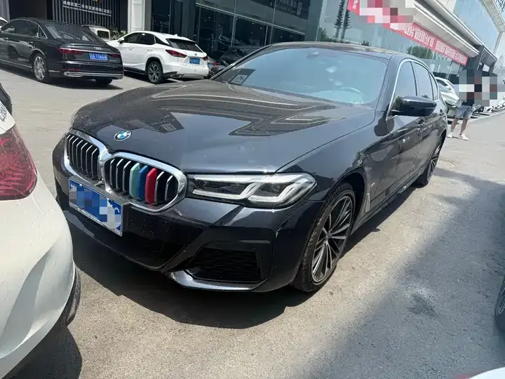 BMW 5 Series 2023 530Li Leading M Sports Suit - View 1