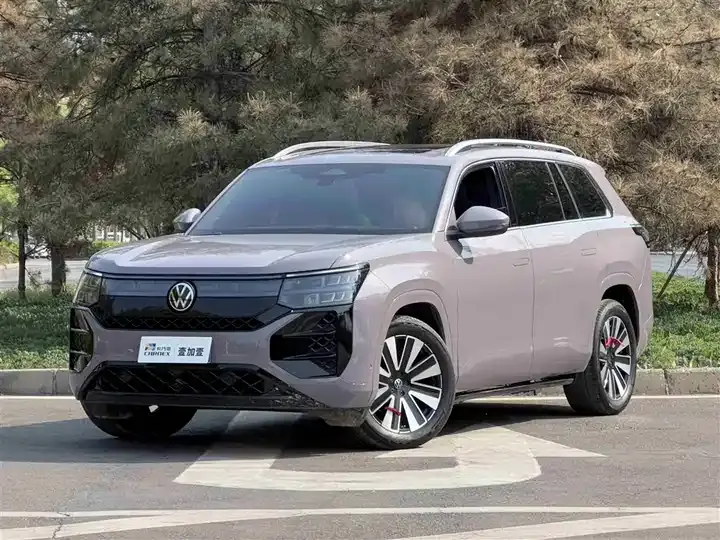 Открыть галерею: Touang 2025 Touang Pro 450TSI Four-wheel Drive Vertical and Horizontal Edition