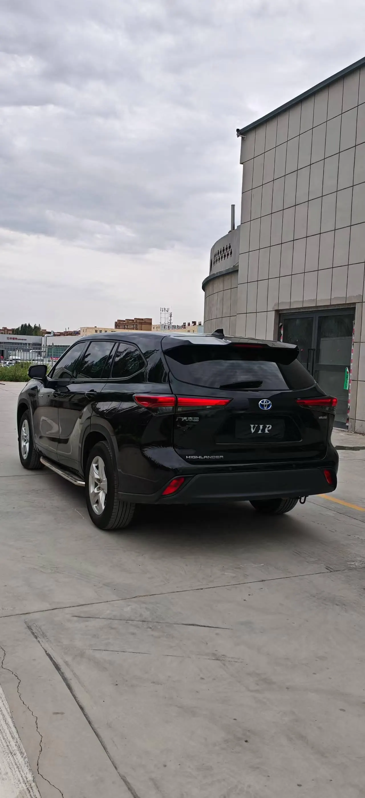 Toyota 2022 Highlander Dual Engine 2.5 Stepless Two-Drive Elite Edition 7-seat Automatic Gear 9