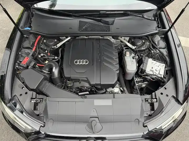 Audi A6 (Imported) 2023 Avant Avant Avant 45 TFSI Selected Dynamic Type 9