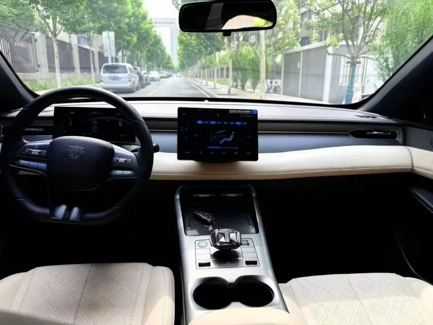 BYD 2025 Qin PLUS DM-i 1.5 stepless intelligent driving version 55KM leading automatic gear 4