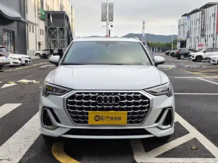 Audi Q3 2025 45th Anniversary Collection 35TFSI Fashion Dynamic 2