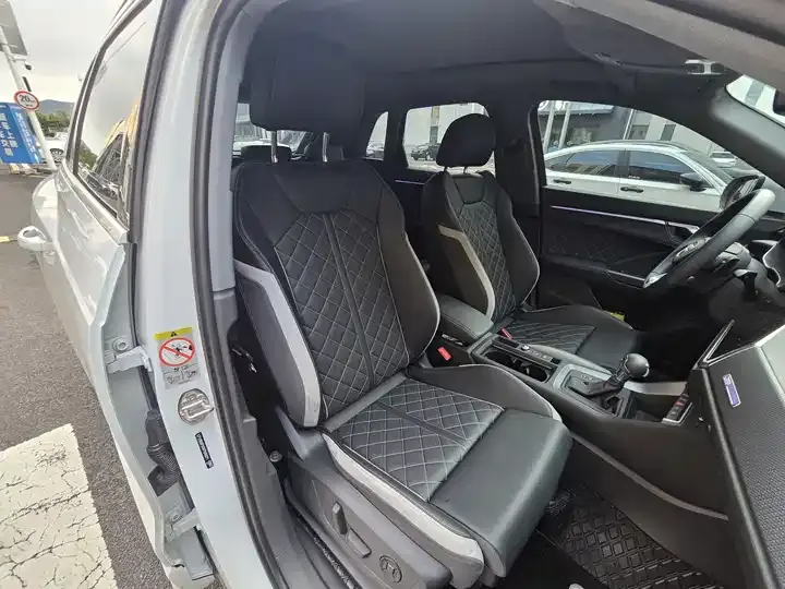 Audi Q3 2025 45th Anniversary Collection 35TFSI Fashion Dynamic 7