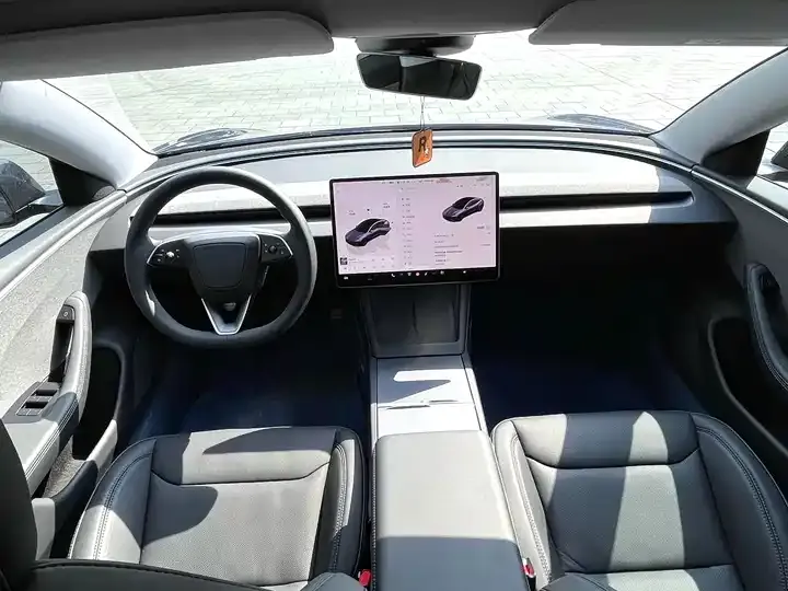 Model 3 2023 rear-wheel drive version 7