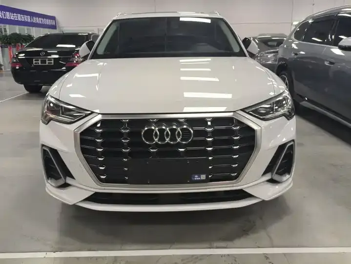 Audi Q3 2022 40 TFSI Fashion Dynamic 2