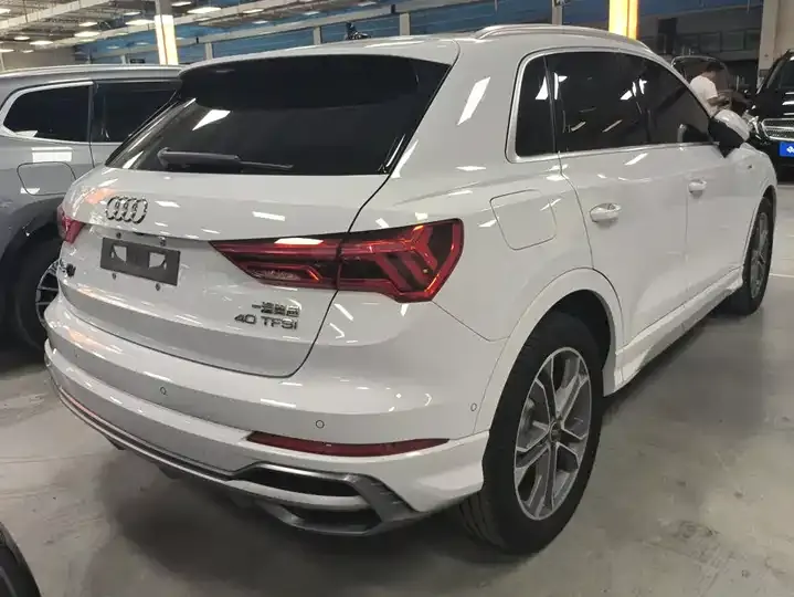 Audi Q3 2022 40 TFSI Fashion Dynamic 3