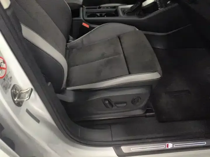 Audi Q3 2022 40 TFSI Fashion Dynamic 8