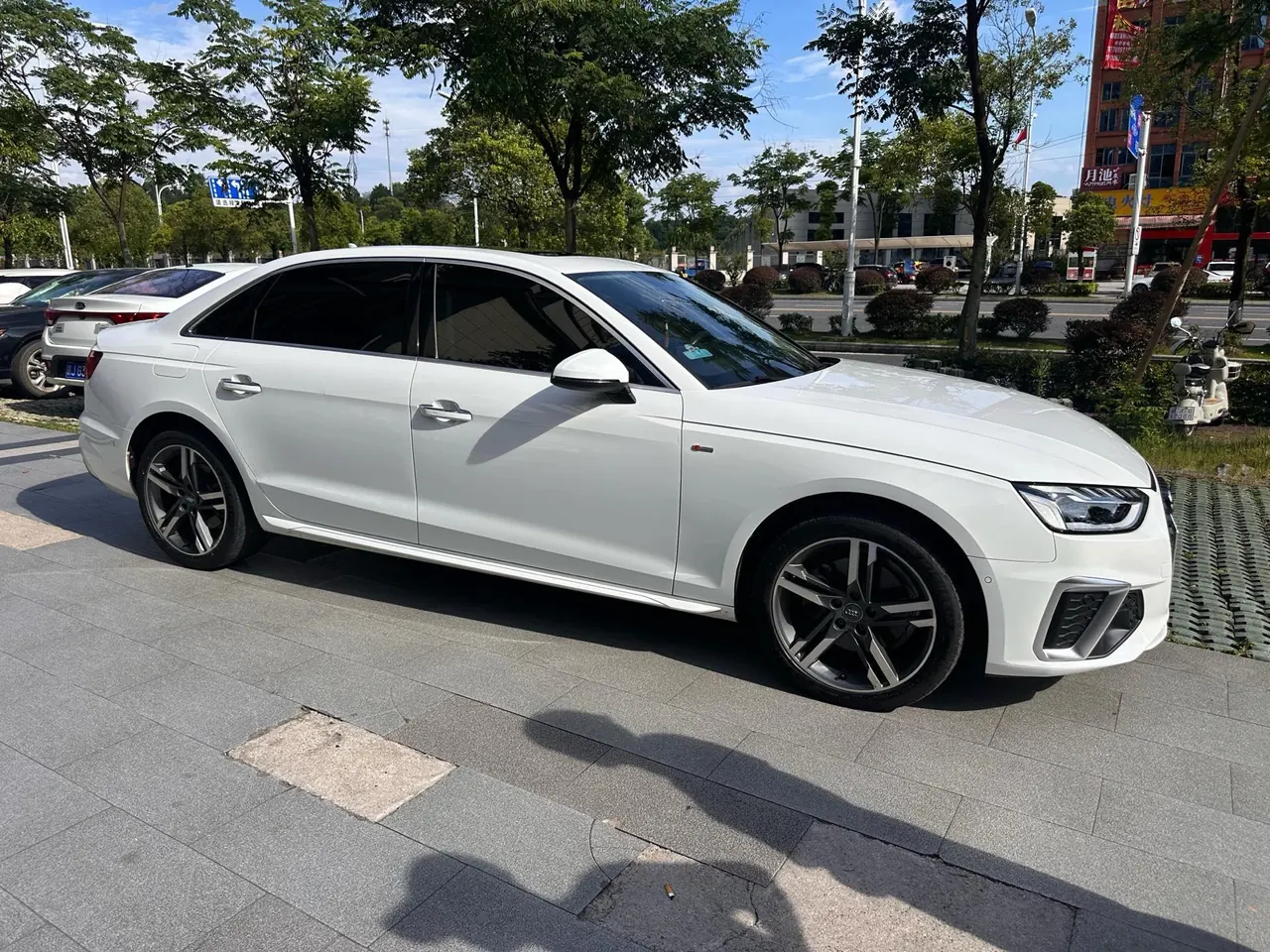 Audi 2020 A4L 2.0TFSI 40TFSI Deluxe Dynamic Automatic 4