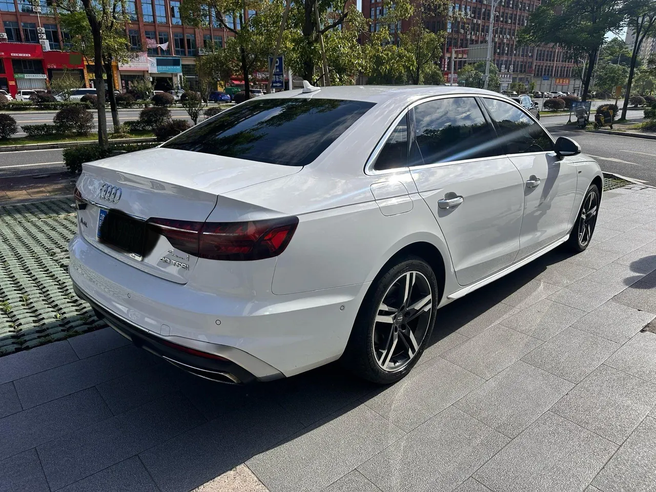 Audi 2020 A4L 2.0TFSI 40TFSI Deluxe Dynamic Automatic 5