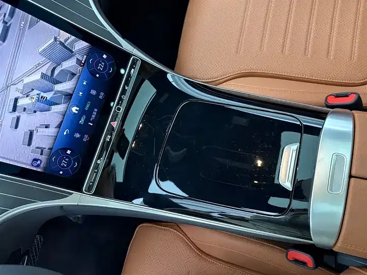 Mercedes Benz GLC 2025 Modified GLC 260 L 4MATIC Dynamic 12