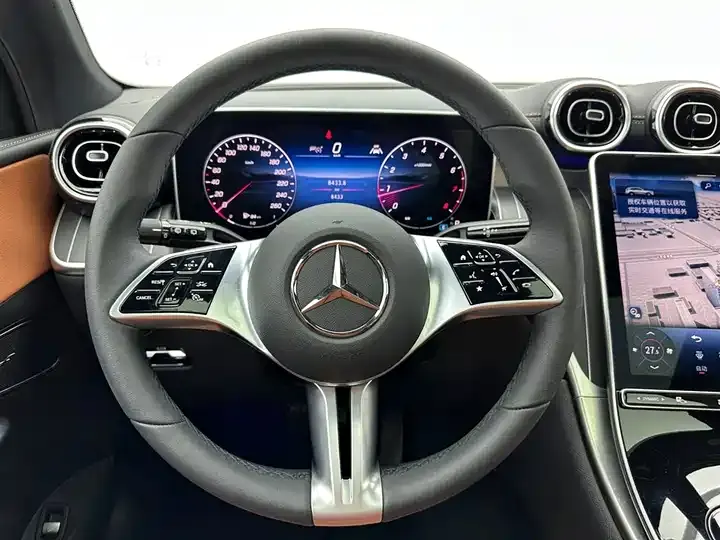 Mercedes Benz GLC 2025 Modified GLC 260 L 4MATIC Dynamic 9