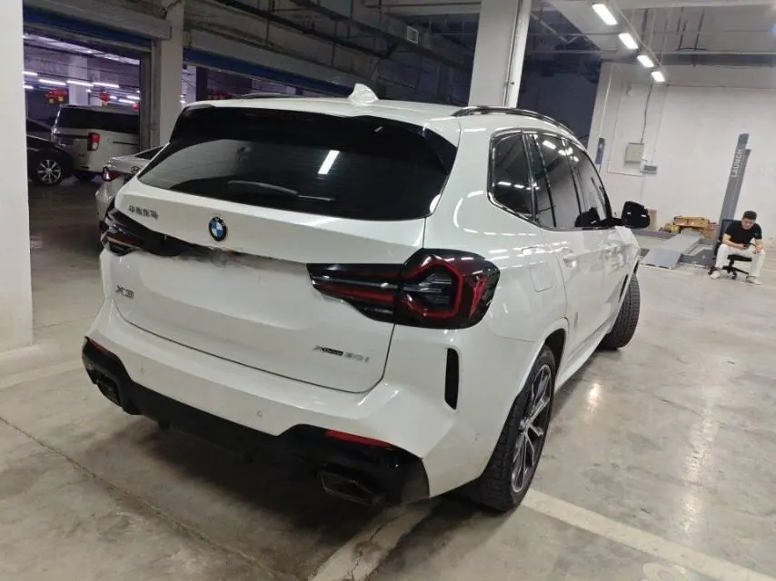 BMW 2023 X3 xDrive30i 2.0T Leading M Obsidian Night Suit Automatic Gear 2