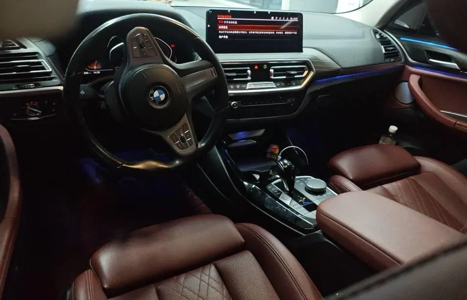 BMW 2023 X3 xDrive30i 2.0T Leading M Obsidian Night Suit Automatic Gear 5
