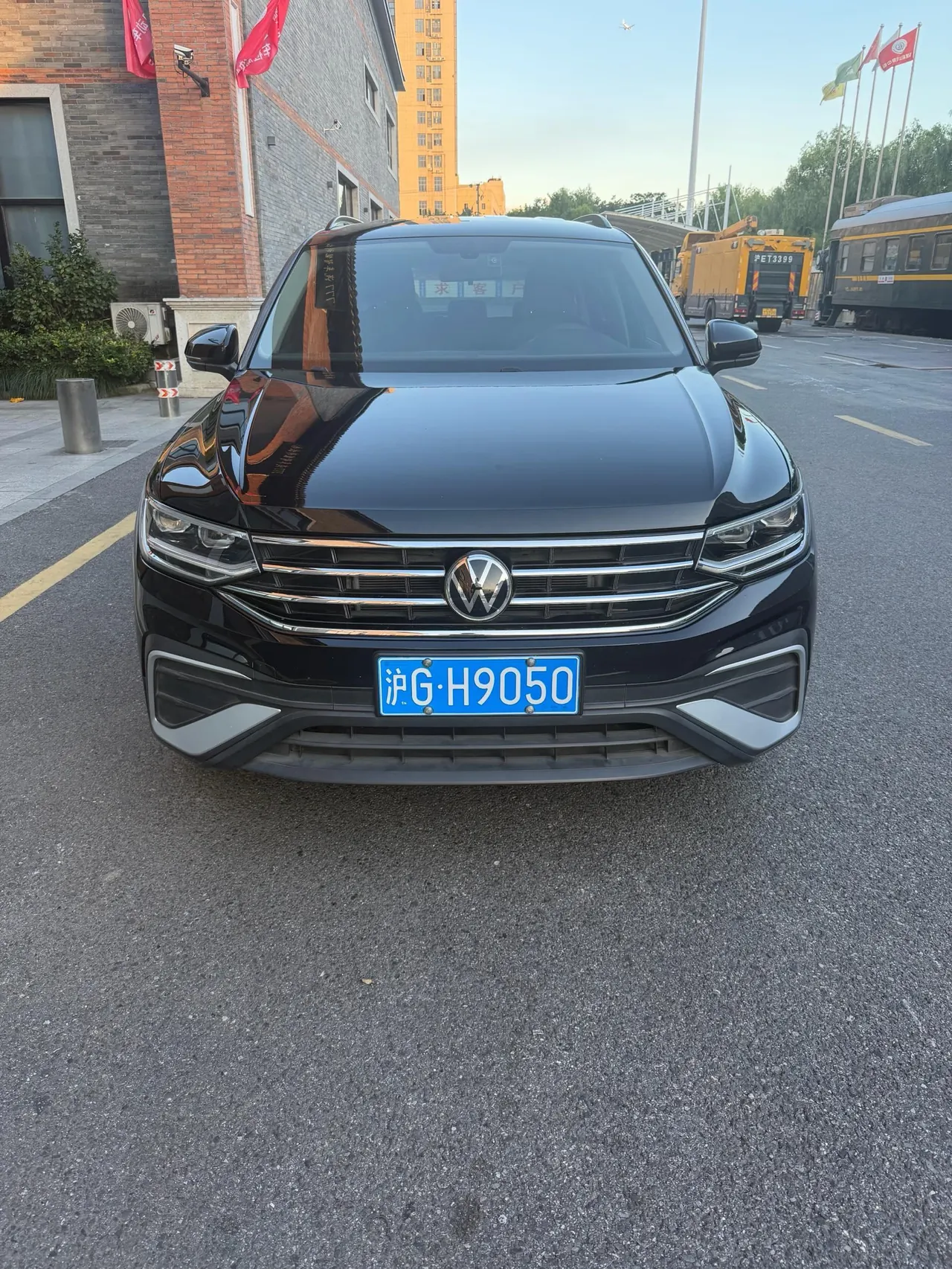 Volkswagen 2022 Tiguan L 2.0TSI 330TSI Two-Drive Comfortable Edition Automatic Gear 2