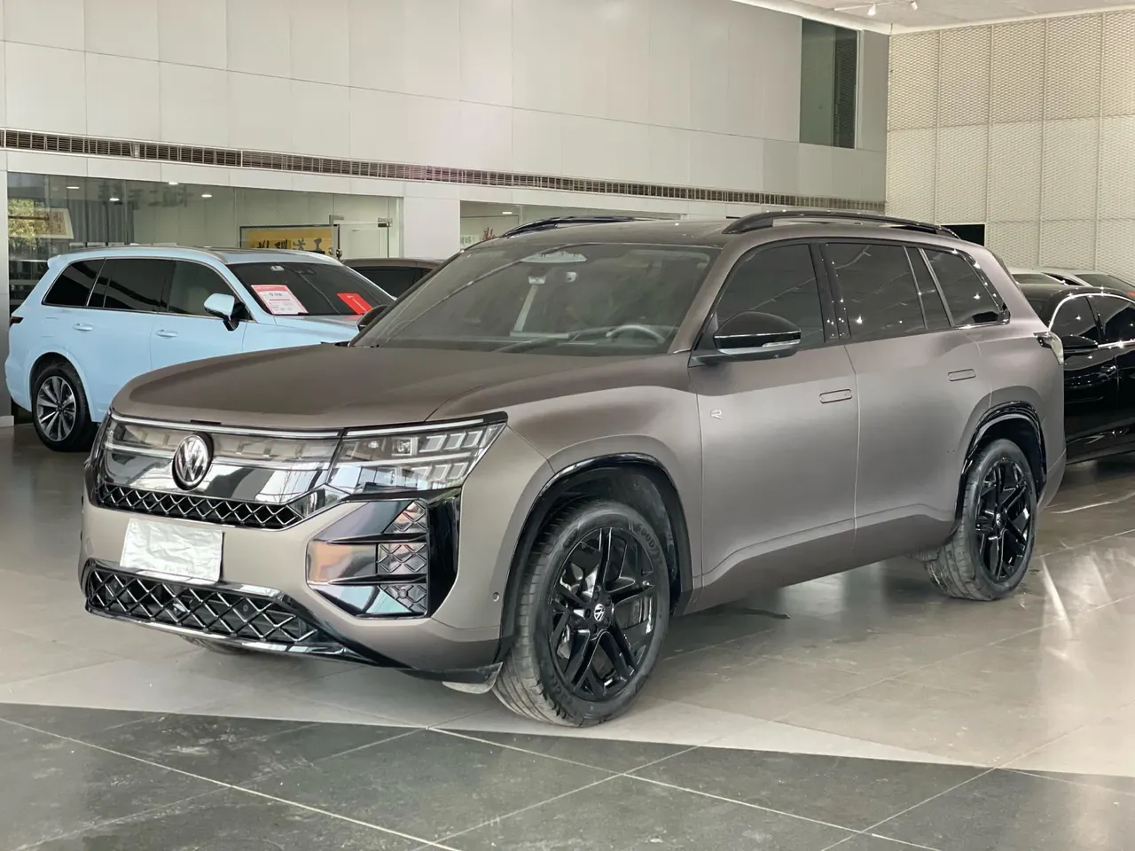 Open image lightbox: Volkswagen 2025 Teramont Pro 2.0TSI 450TSI Four-Wheel-Drive Summit Edition Automatic