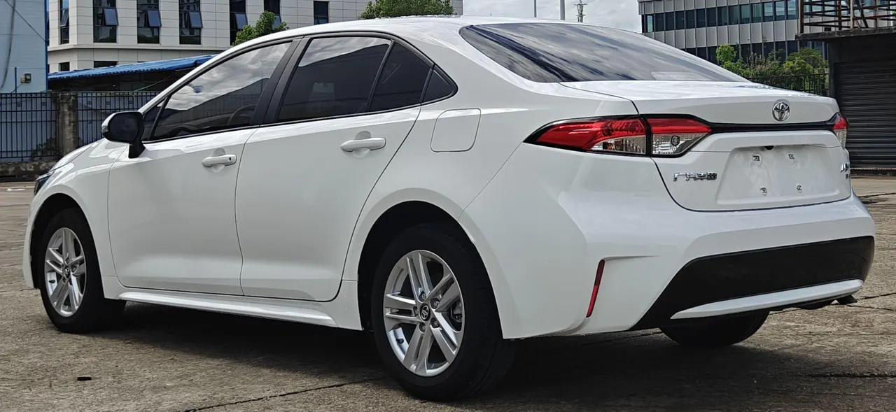 Toyota 2022 Lei Ling 1.2T Stepless 185T Deluxe Automatic Gear 4