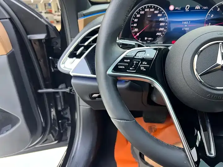 Mercedes Benz E-Class 2025 E 300 L Honorable Model 7