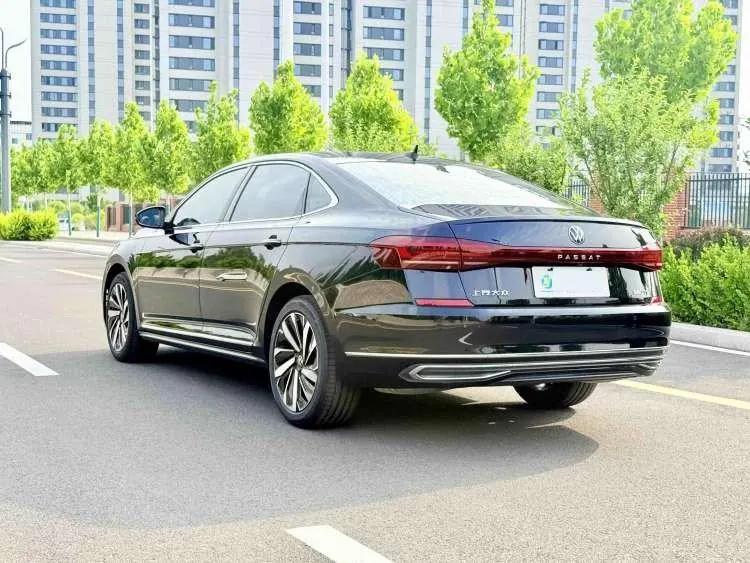 Volkswagen 2025 Passat 2.0TSI 380TSI Subut Long Yao Edition Automatic Gear 3
