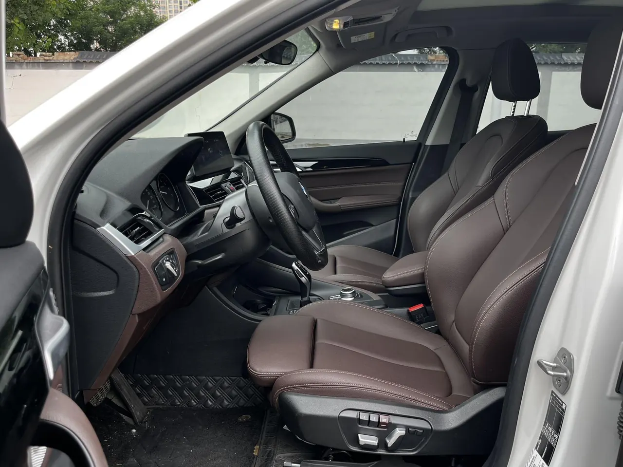 BMW 2022 X1 sDrive20Li 1.5T fashion automatic gear 7