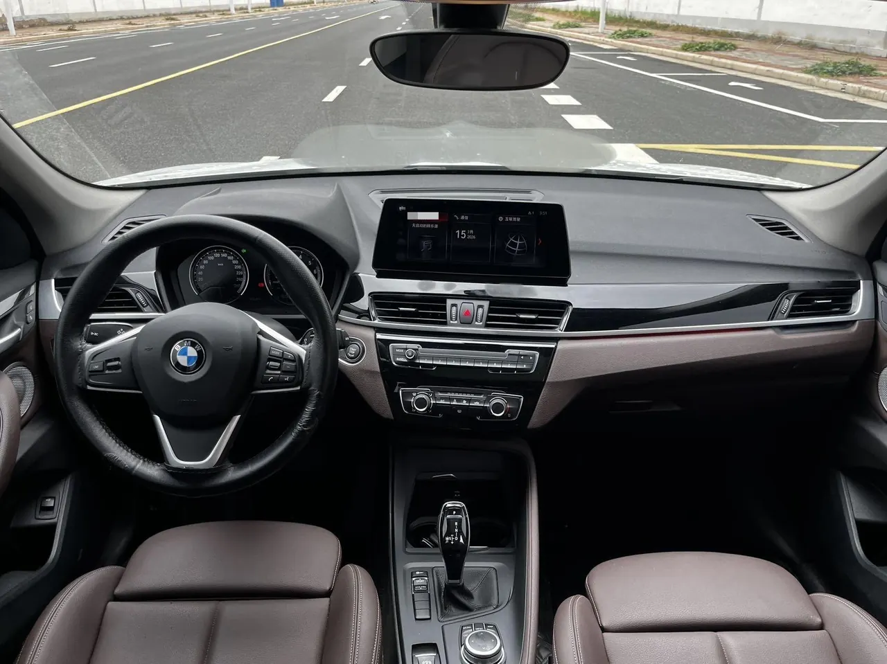 BMW 2022 X1 sDrive20Li 1.5T fashion automatic gear 9