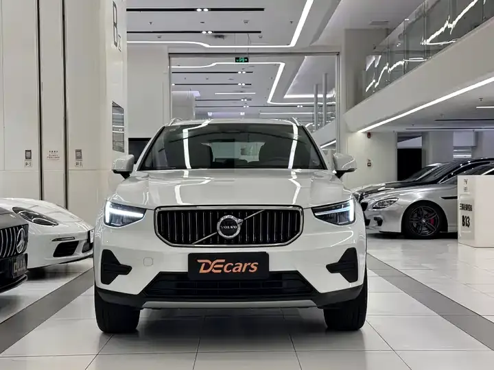 Volvo XC40 2025 B4 4WD Zhiyuan Deluxe Edition 2