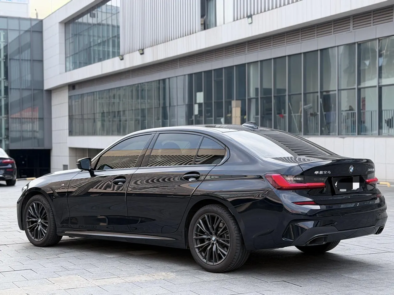 BMW 3 Series 2022 325Li 2.0T M Sports Obsidian Night Kit (Changed) Automatic Gear 9