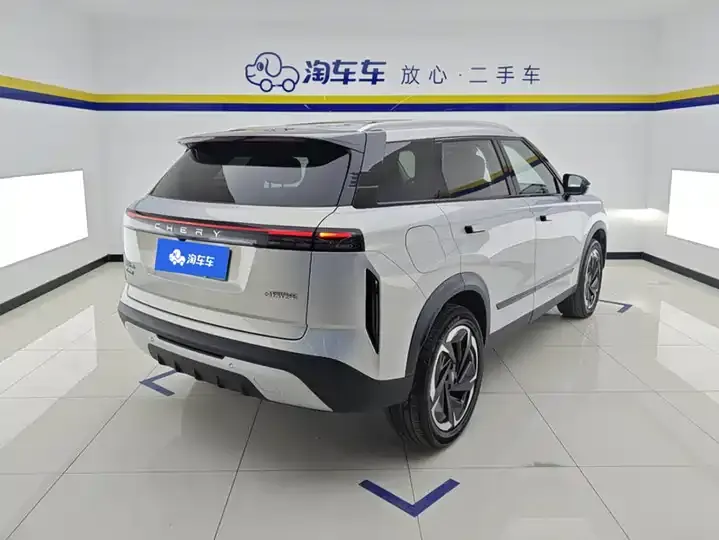 Explore 06 C- DM 2024 Luxury Model 3