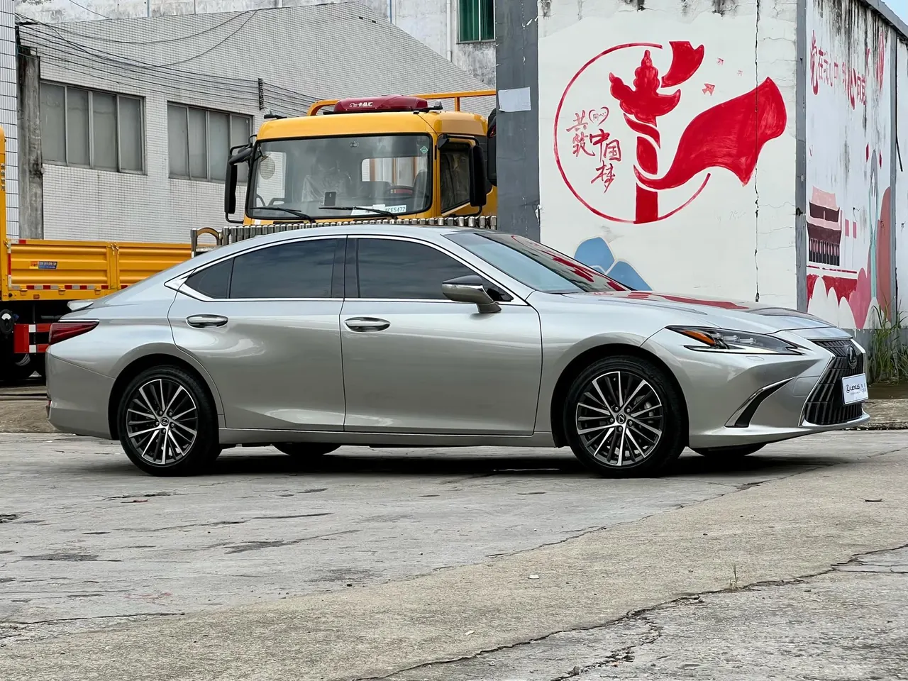 Lexus ES (Imported) 2022 ES300h 2.5 Stepless Premium Edition Automatic Gear 3