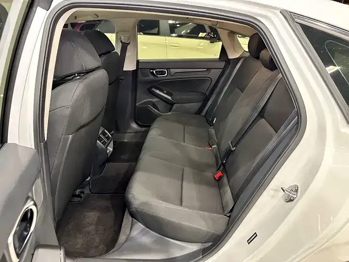 Model 2023 240TURBO CVT Technology Edition 6