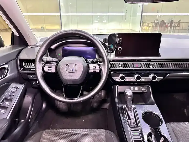 Model 2023 240TURBO CVT Technology Edition 8