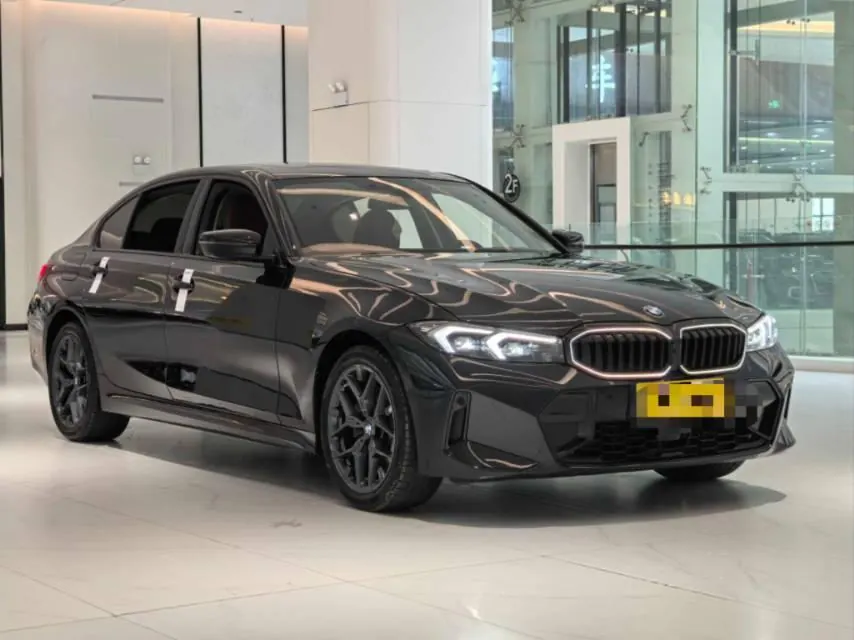BMW 3 Series 2024 330Li 2.0T M Sports Obsidian Night Suit Automatic Gear 2