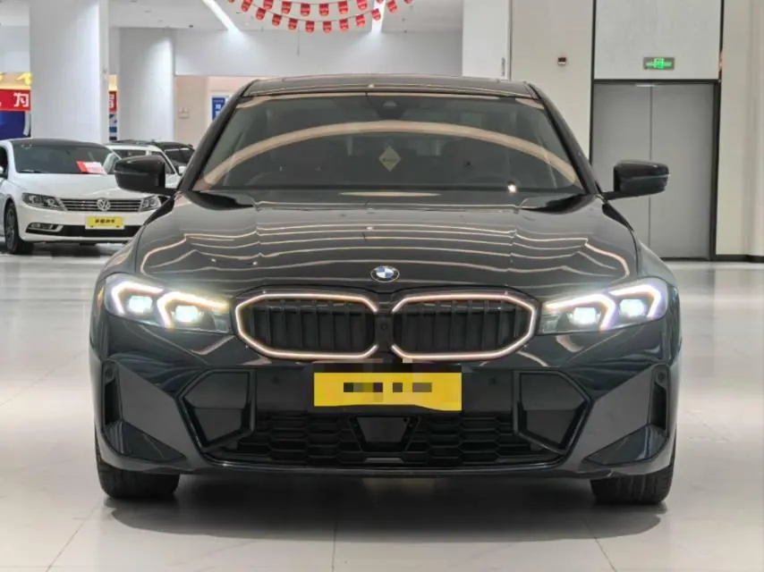 BMW 3 Series 2024 330Li 2.0T M Sports Obsidian Night Suit Automatic Gear 3