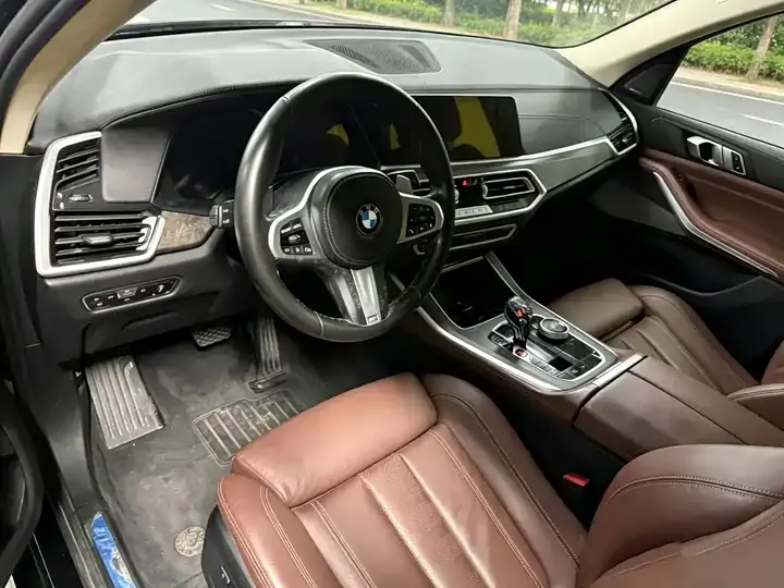BMW X5 (Imported) 2022 xDrive40i M Sports Suit 3