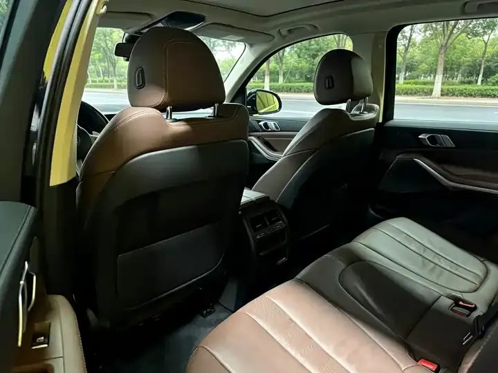 BMW X5 (Imported) 2022 xDrive40i M Sports Suit 8