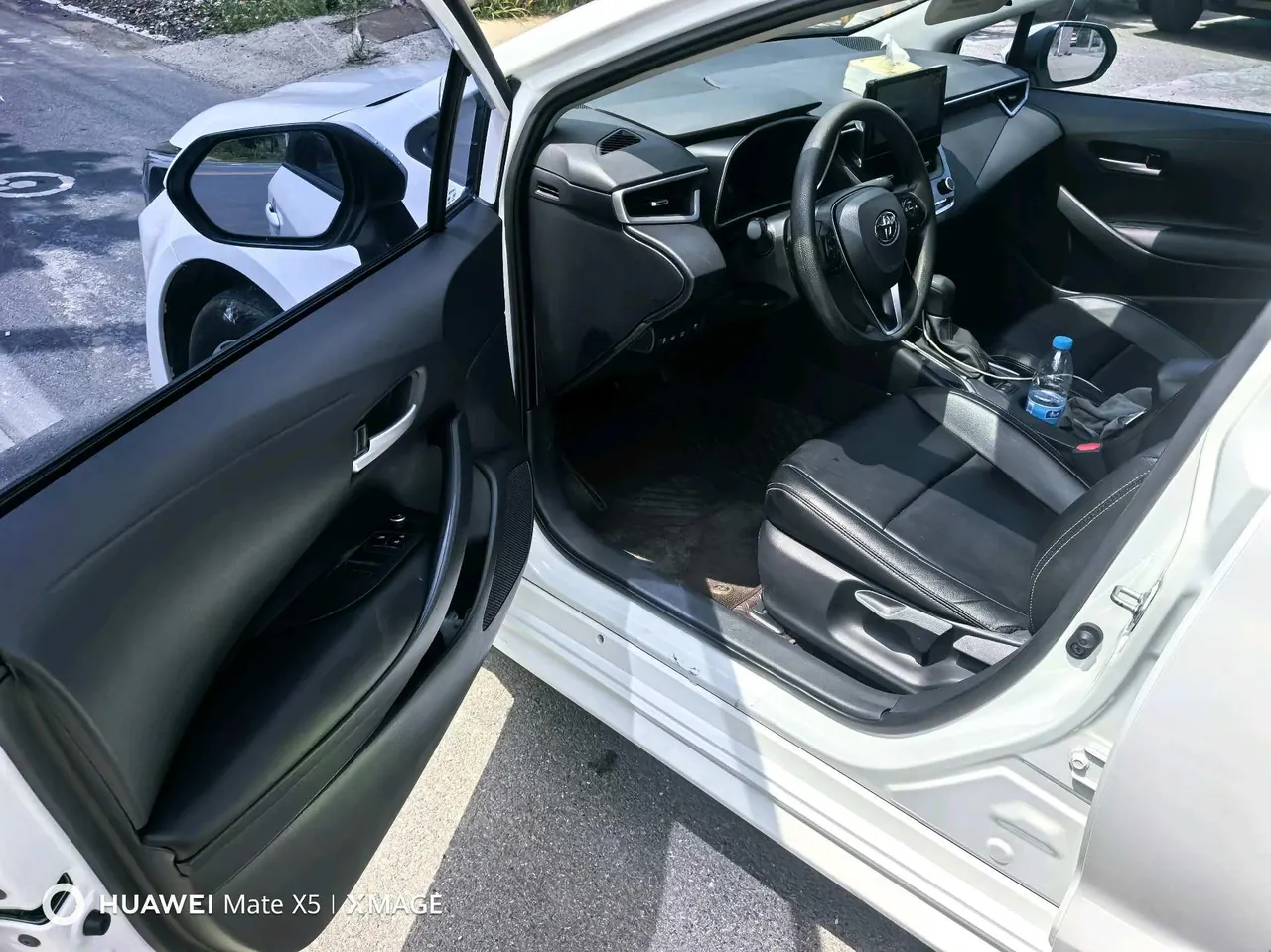 Toyota 2024 Lei Ling Shuangqing 1.8 Stepless Intelligent Electric Hybrid Leading Edition Automatic Gear 5