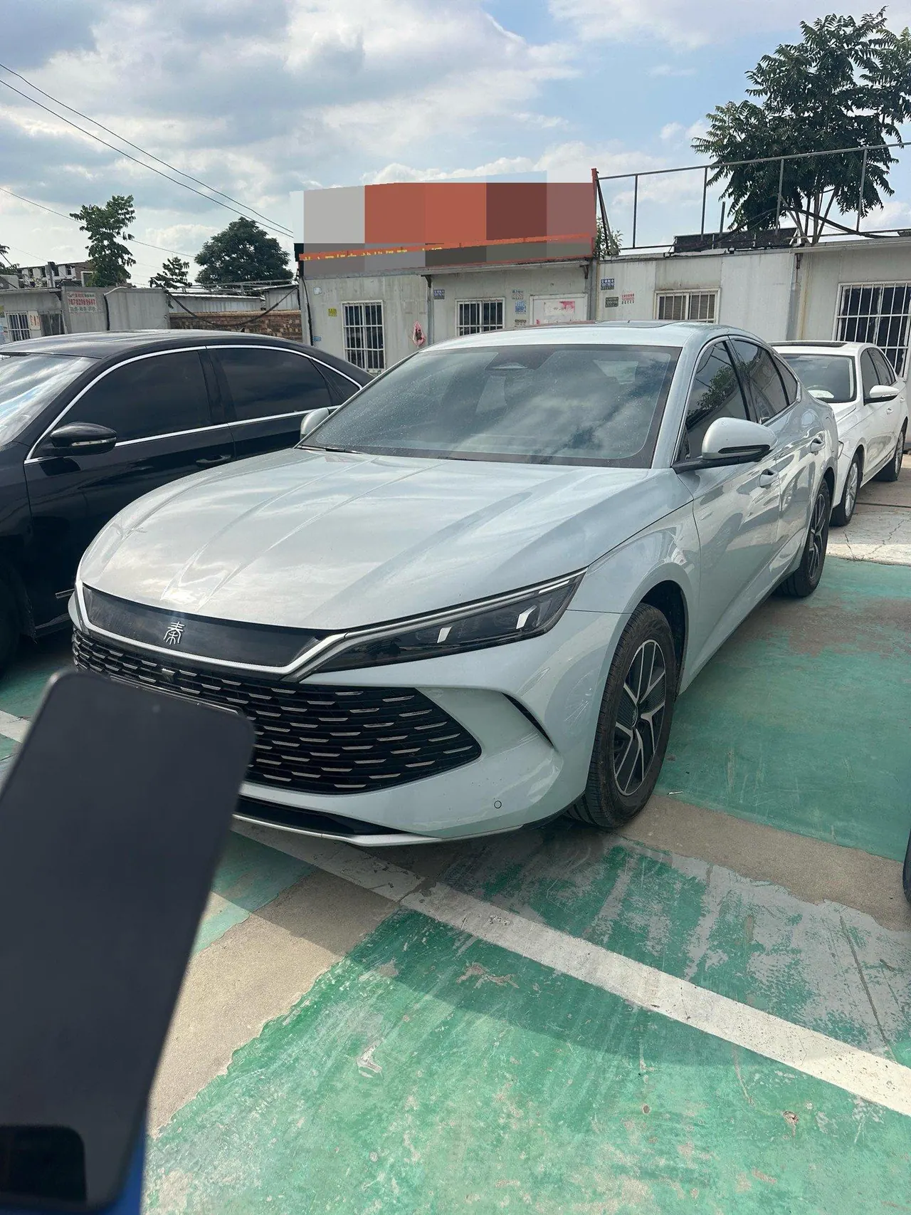 BYD 2024 Qin L DM-i 1.5 stepless 120KM Exceed automatic gear - View 1