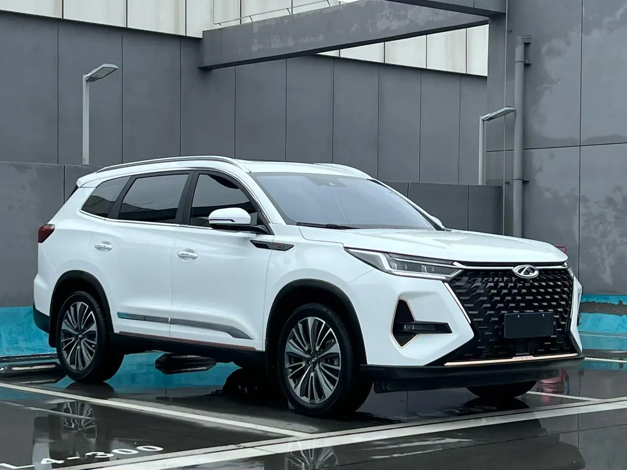 Chery 2022 Ruihu 8 PRO 2.0T 390T Two-Drive Vast Edition 5-seat Automatic Gear 3