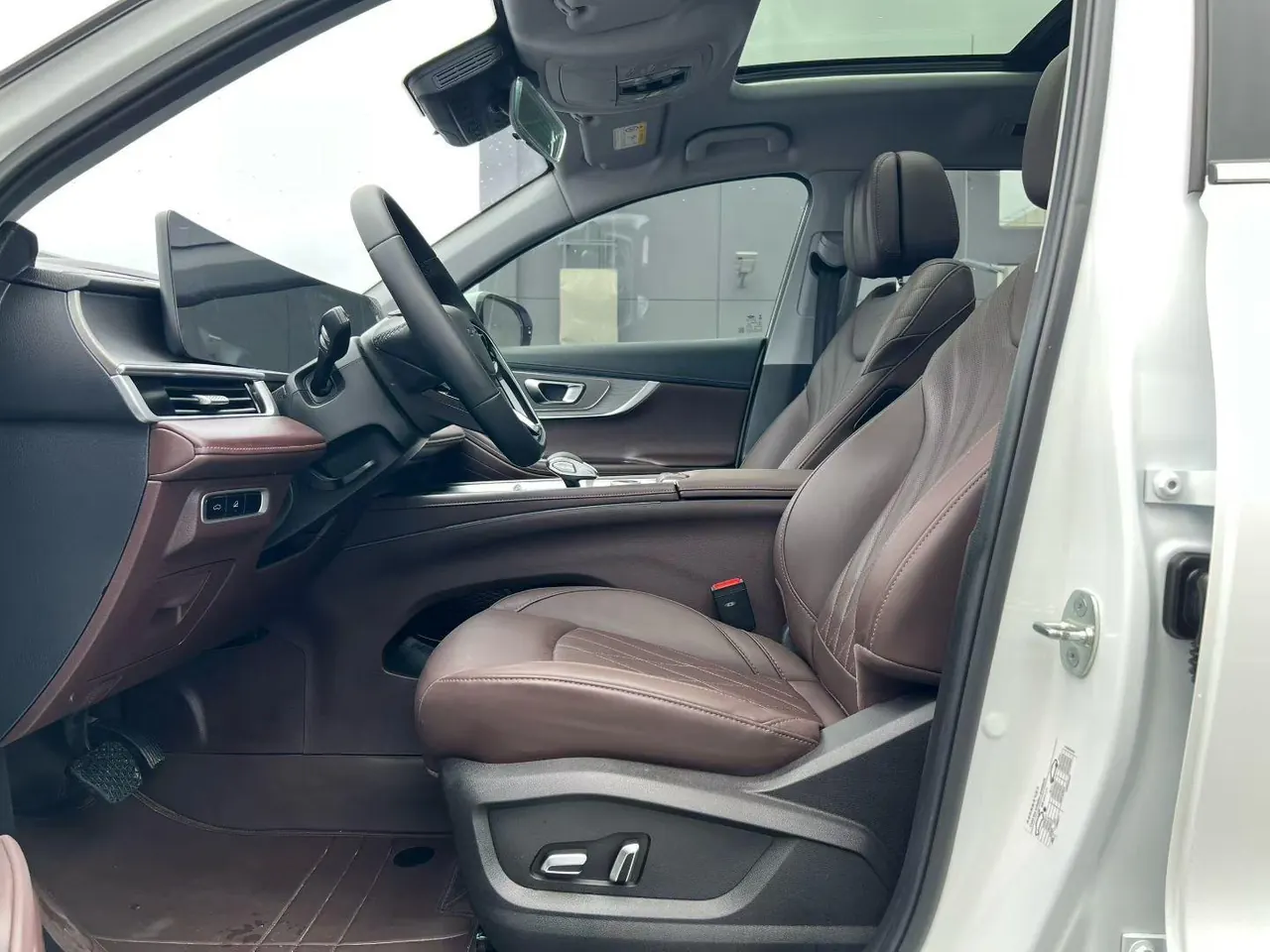 Chery 2022 Ruihu 8 PRO 2.0T 390T Two-Drive Vast Edition 5-seat Automatic Gear 4