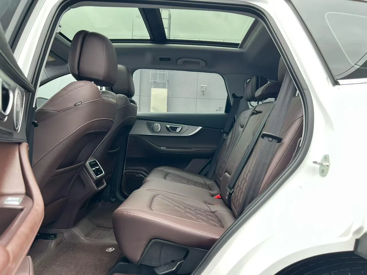 Chery 2022 Ruihu 8 PRO 2.0T 390T Two-Drive Vast Edition 5-seat Automatic Gear 5