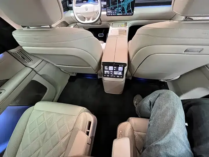 NIO ES8 2026 Six-seat Executive Deluxe Edition 10