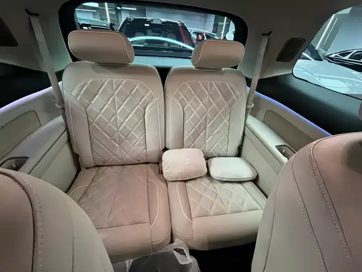 NIO ES8 2026 Six-seat Executive Deluxe Edition 9