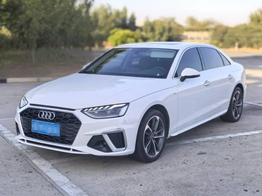 Open image lightbox: Audi 2020 A4L 2.0TFSI 40TFSI Fashion Dynamic Automatic
